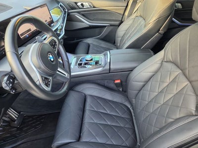 2025 BMW X5 M60i