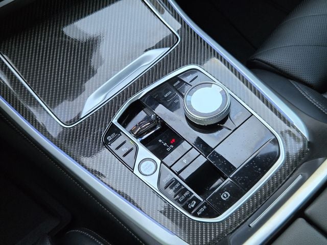2025 BMW X5 M60i