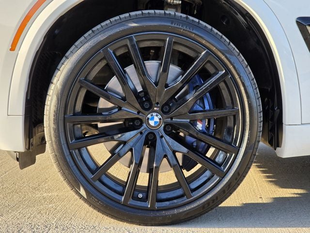 2025 BMW X5 M60i