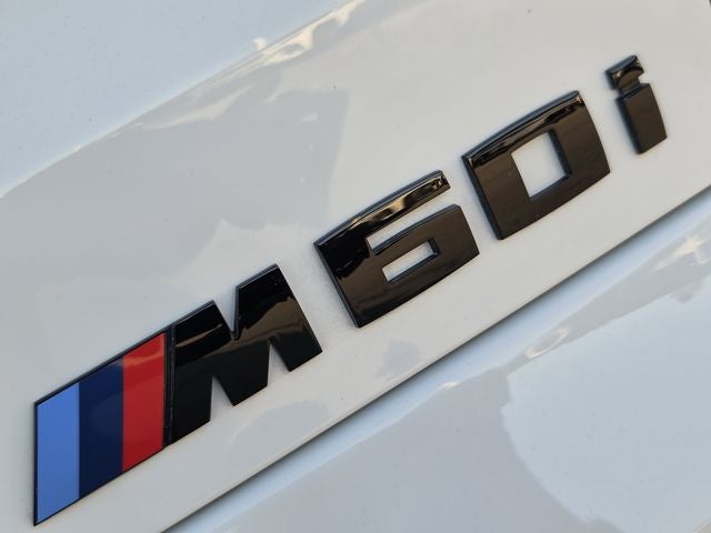 2025 BMW X5 M60i