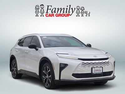 2025 Toyota Crown Signia XLE