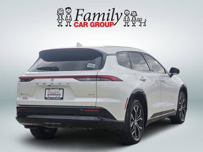 2025 Toyota Crown Signia XLE