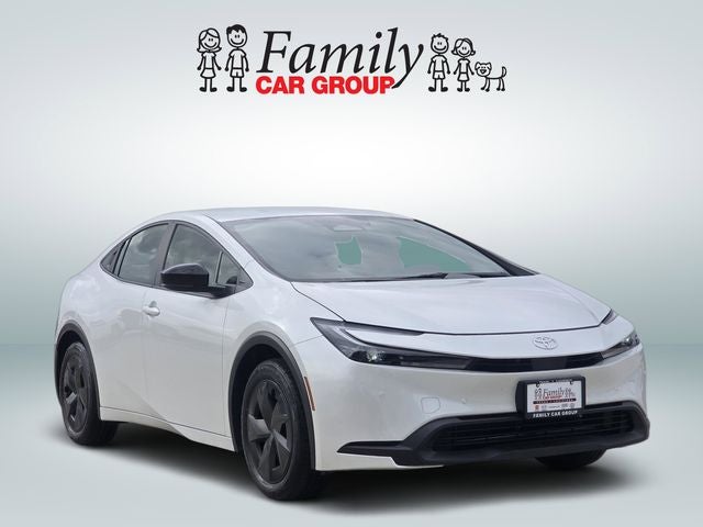 2025 Toyota Prius LE