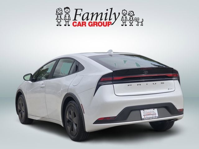 2025 Toyota Prius LE