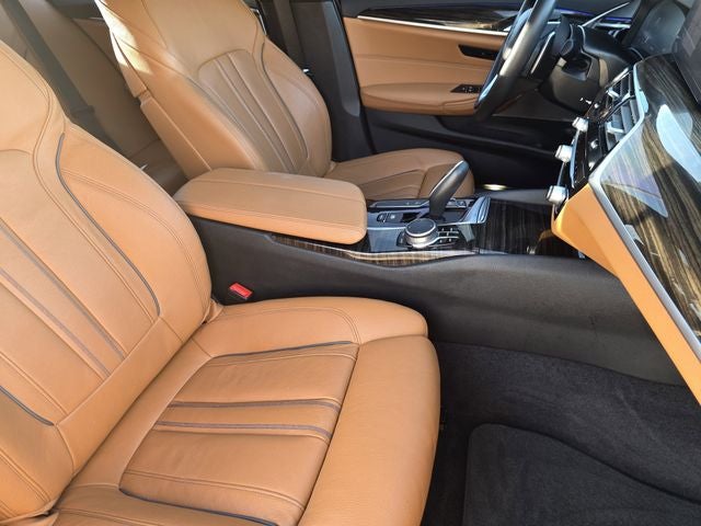 2020 BMW 5 Series 530i