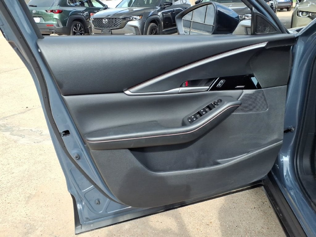 2026 Mazda Mazda CX-30 2.5 S Carbon Edition