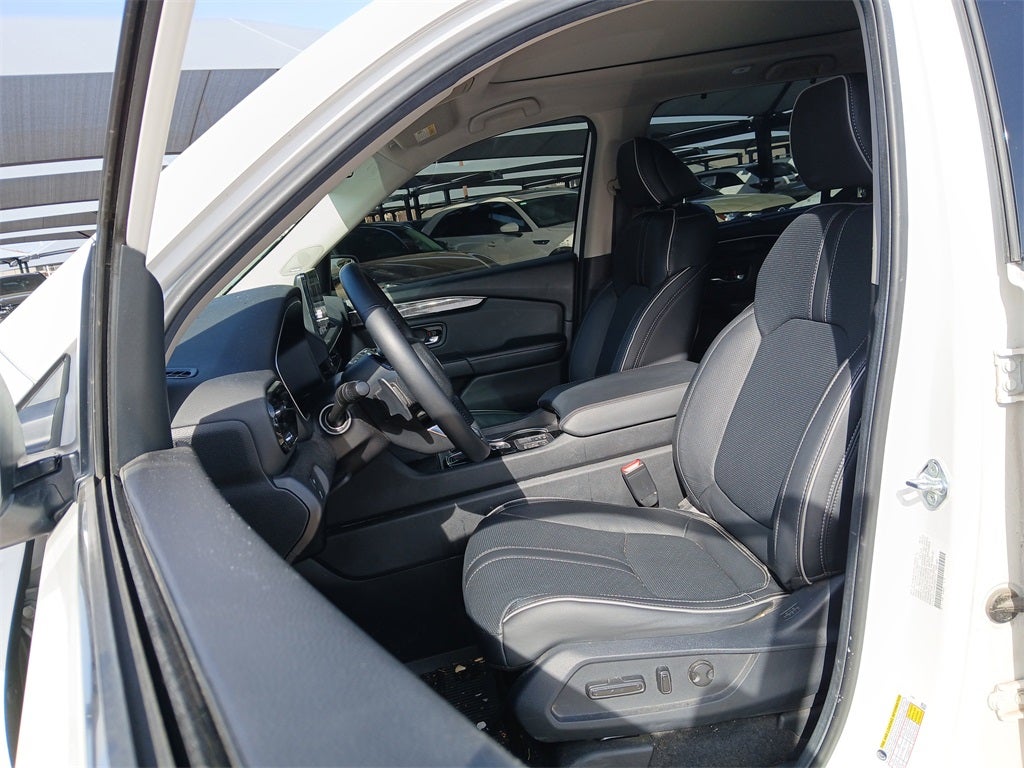 2023 Honda Pilot Elite