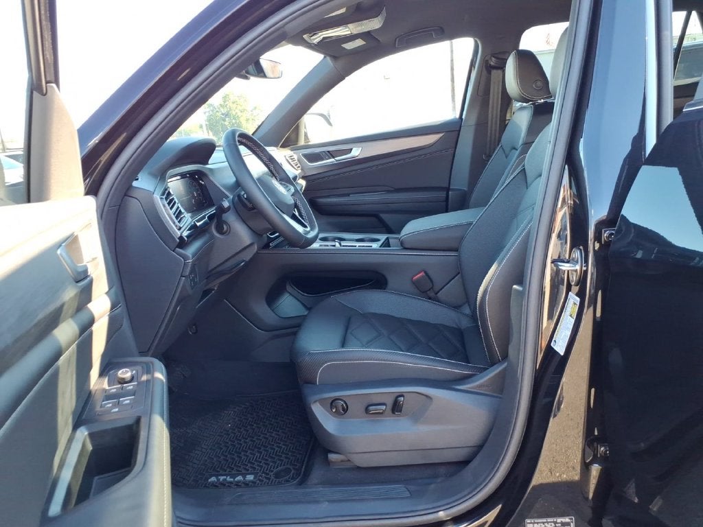 2026 Volkswagen Atlas Cross Sport SE