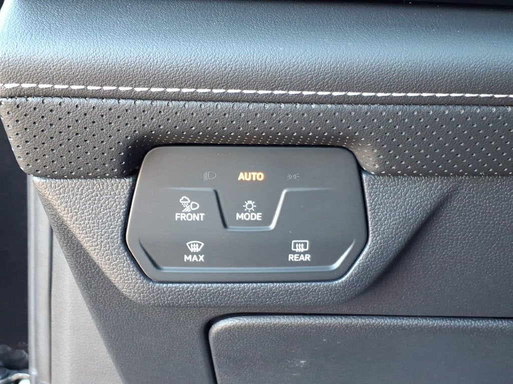 2026 Volkswagen Atlas Cross Sport SE