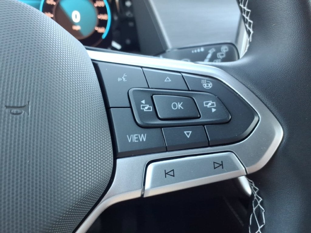 2026 Volkswagen Atlas Cross Sport SE