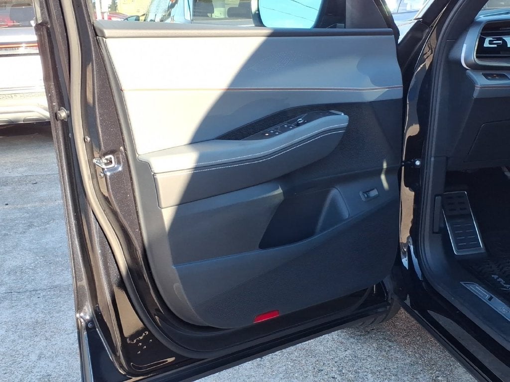 2027 Volkswagen Atlas SEL Premium R-Line