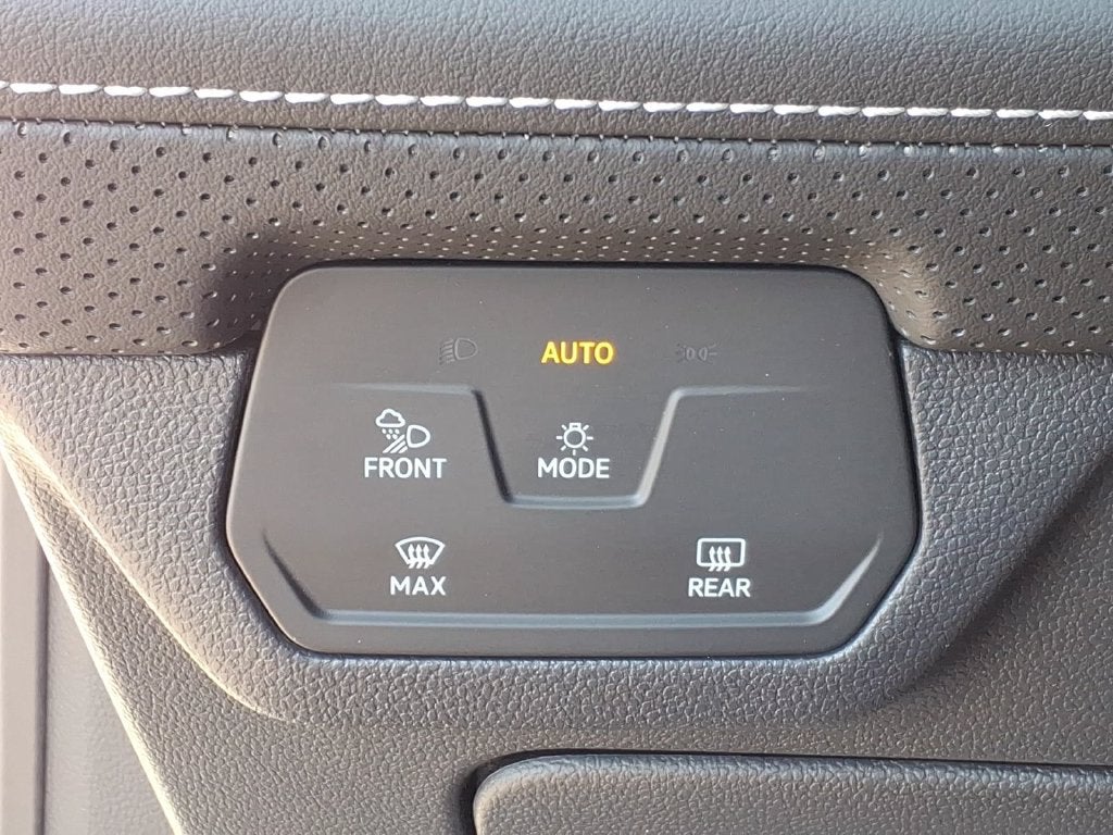 2026 Volkswagen Atlas Cross Sport SEL Premium R-Line