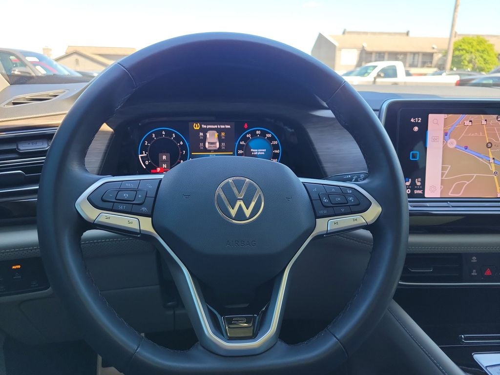 2024 Volkswagen Atlas 2.0T SEL Premium R-Line