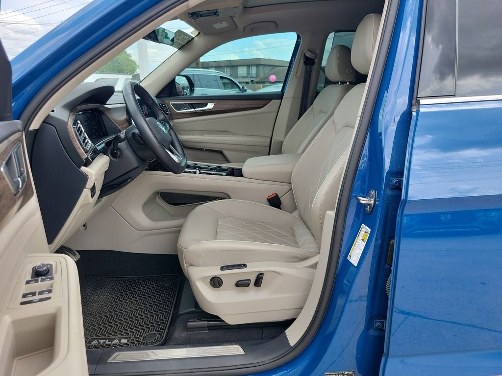 2025 Volkswagen Atlas 2.0T SEL Premium R-Line