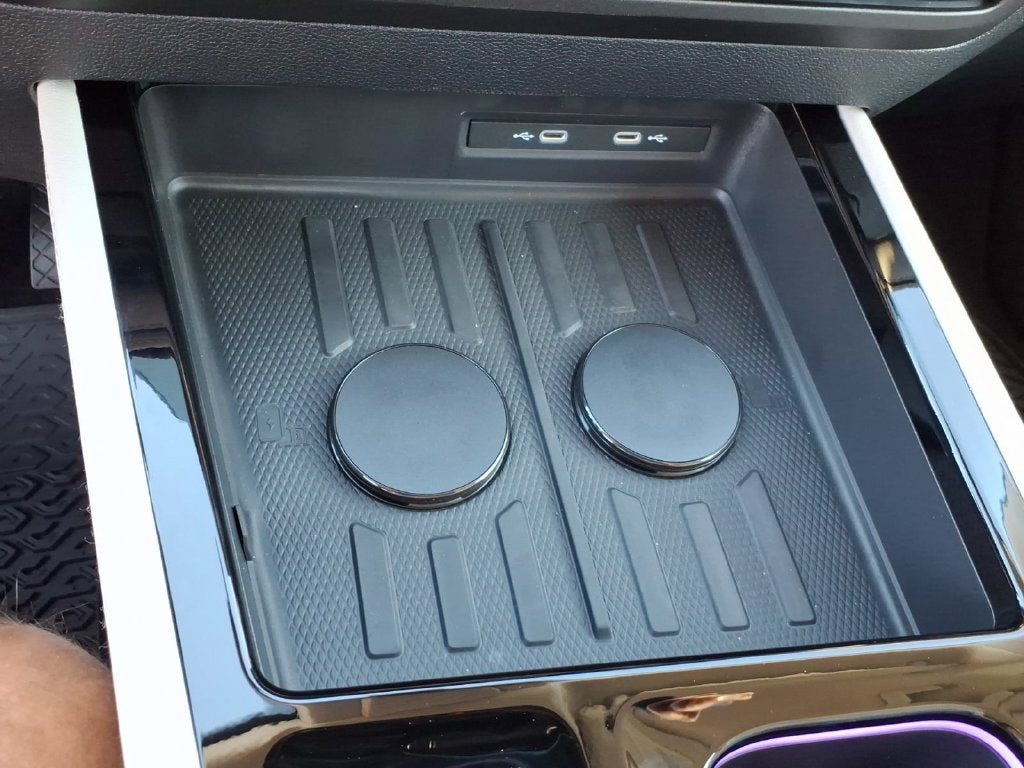 2027 Volkswagen Atlas SE w/Technology