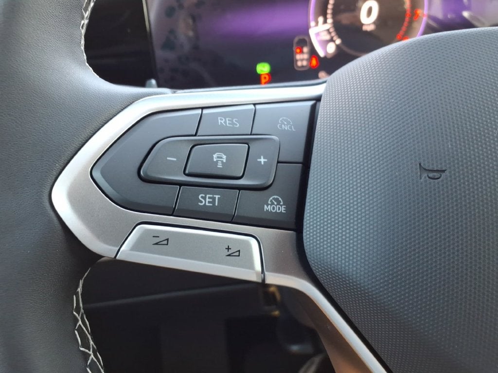 2027 Volkswagen Atlas SE w/Technology