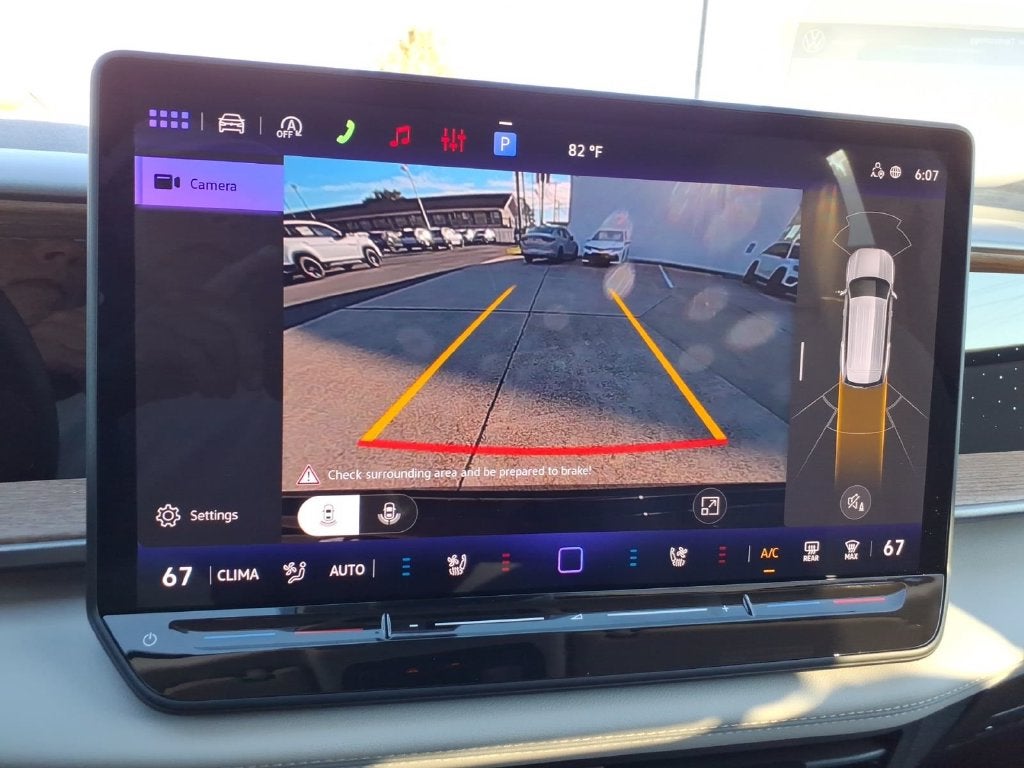 2027 Volkswagen Atlas SE w/Technology