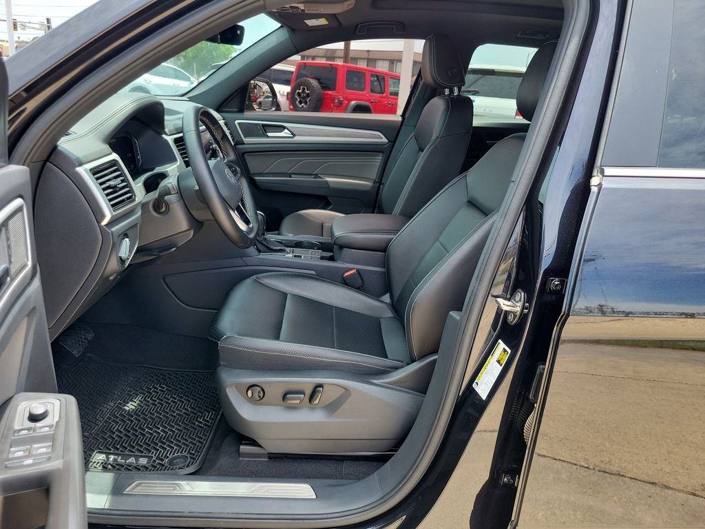 2023 Volkswagen Atlas Cross Sport 2.0T SE w/Technology