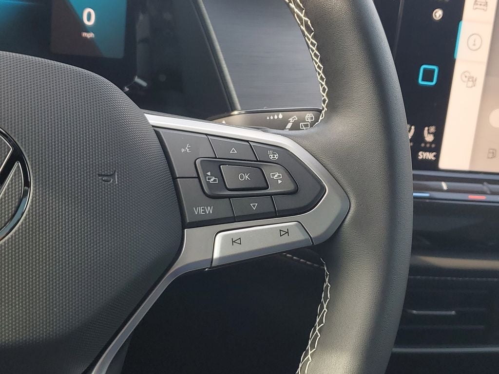 2026 Volkswagen Atlas Cross Sport 2.0T SE w/Technology