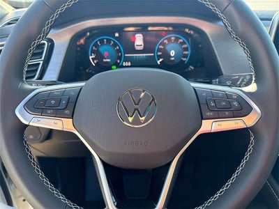 2026 Volkswagen Atlas Cross Sport 2.0T SE w/Technology