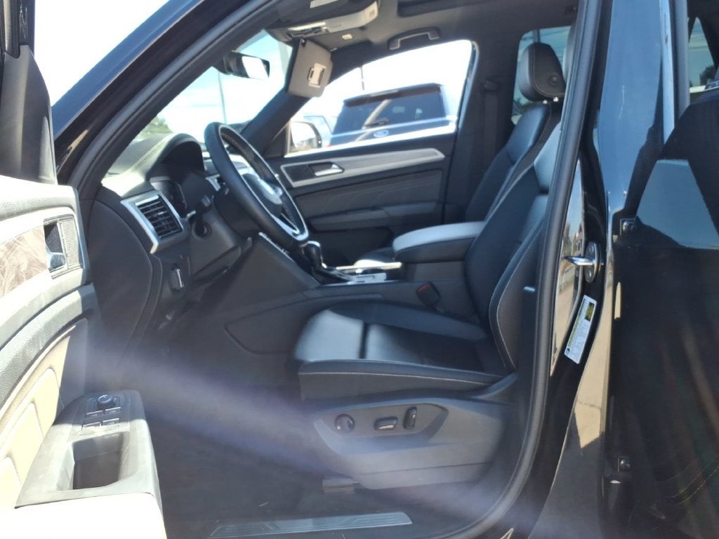 2023 Volkswagen Atlas Cross Sport 3.6L V6 SE w/Technology