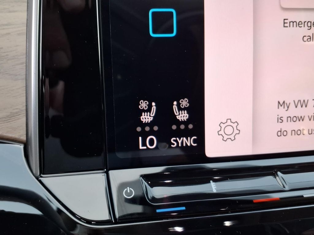 2026 Volkswagen Atlas SE w/Technology