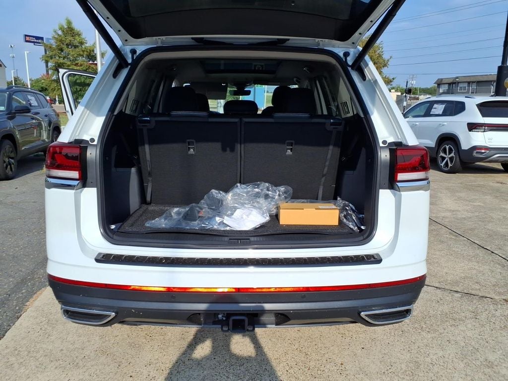 2026 Volkswagen Atlas SE w/Technology