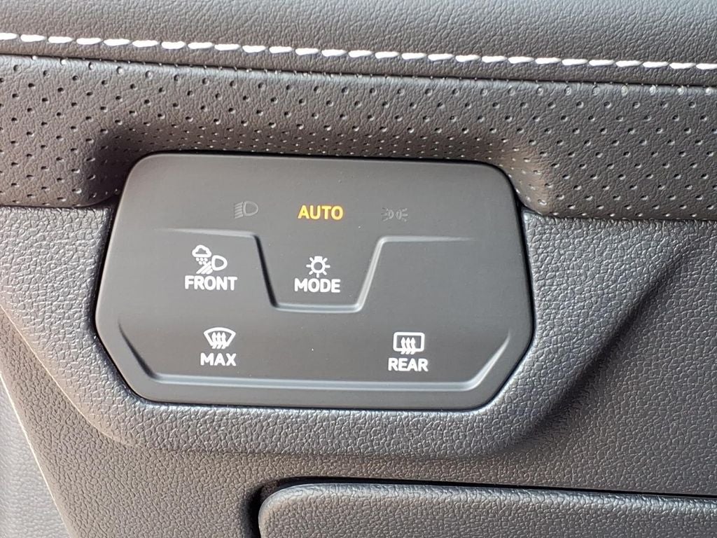 2026 Volkswagen Atlas SE w/Technology