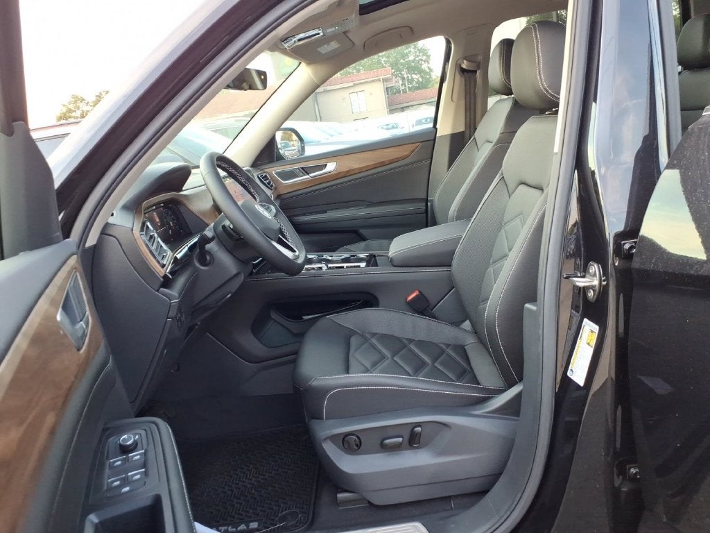 2026 Volkswagen Atlas SE w/Technology