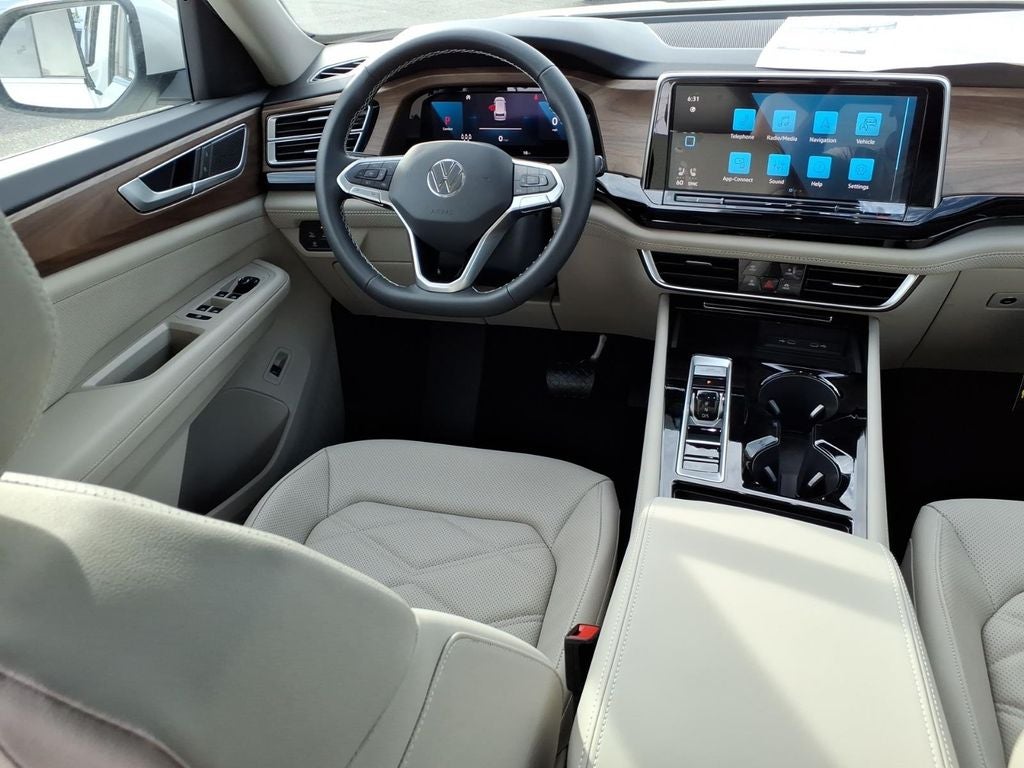 2026 Volkswagen Atlas SE w/Technology