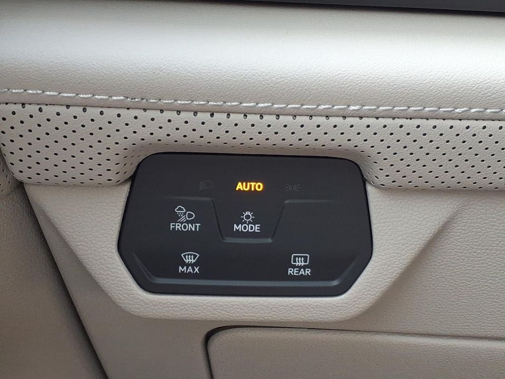 2026 Volkswagen Atlas SE w/Technology
