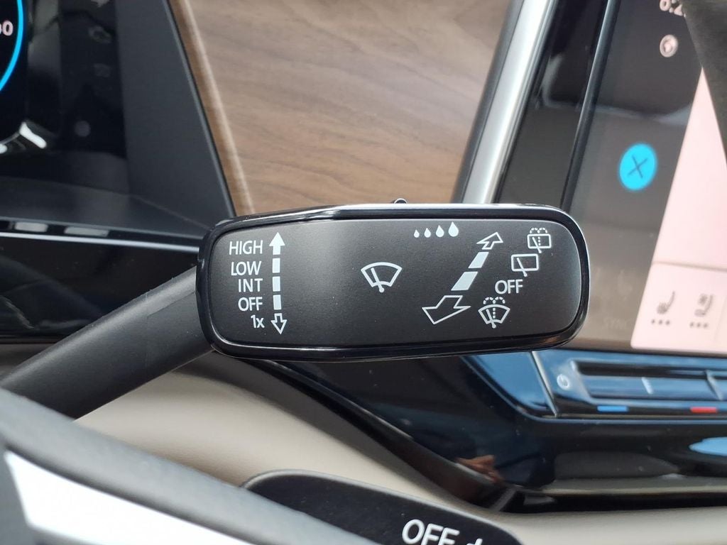 2026 Volkswagen Atlas SE w/Technology