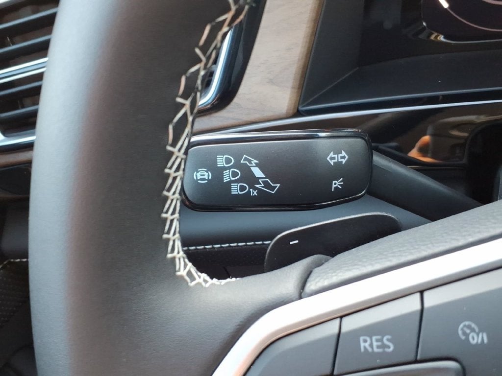 2026 Volkswagen Atlas SE w/Technology