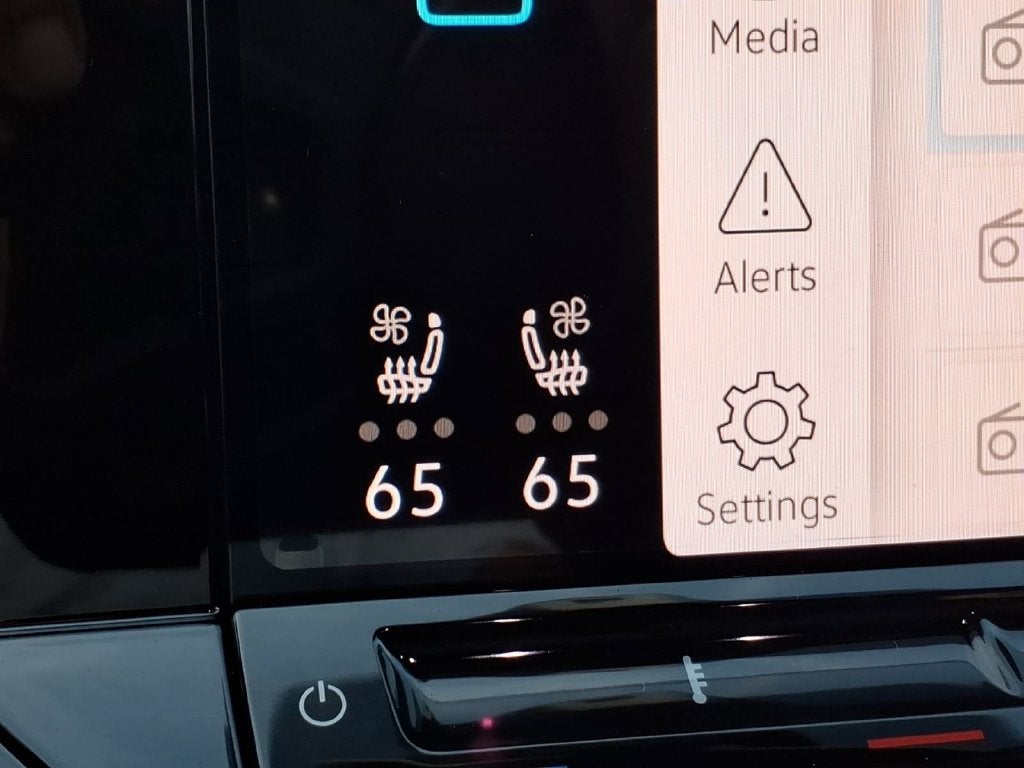 2026 Volkswagen Atlas SE w/Technology