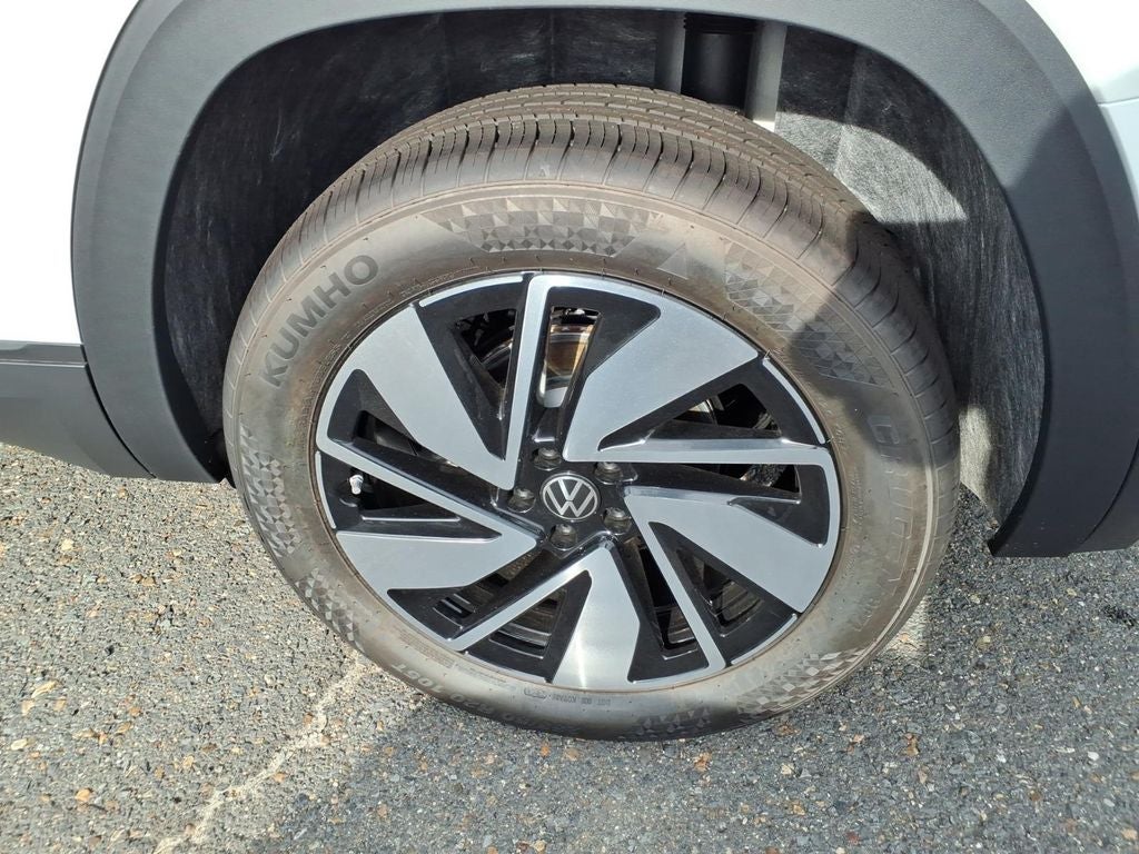 2026 Volkswagen Atlas SE w/Technology
