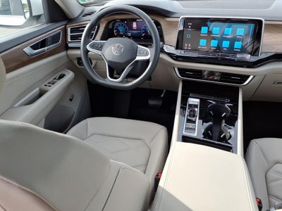 2026 Volkswagen Atlas SE w/Technology