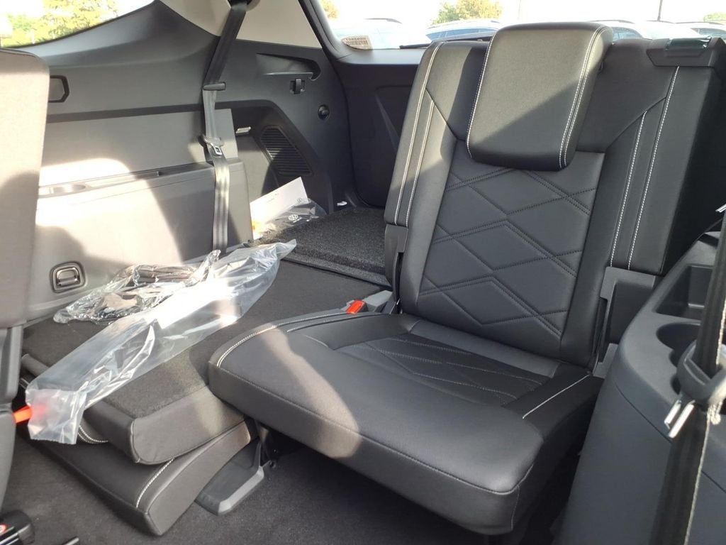 2026 Volkswagen Atlas SE w/Technology