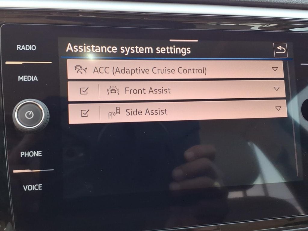 2023 Volkswagen Atlas 3.6L V6 SE w/Technology