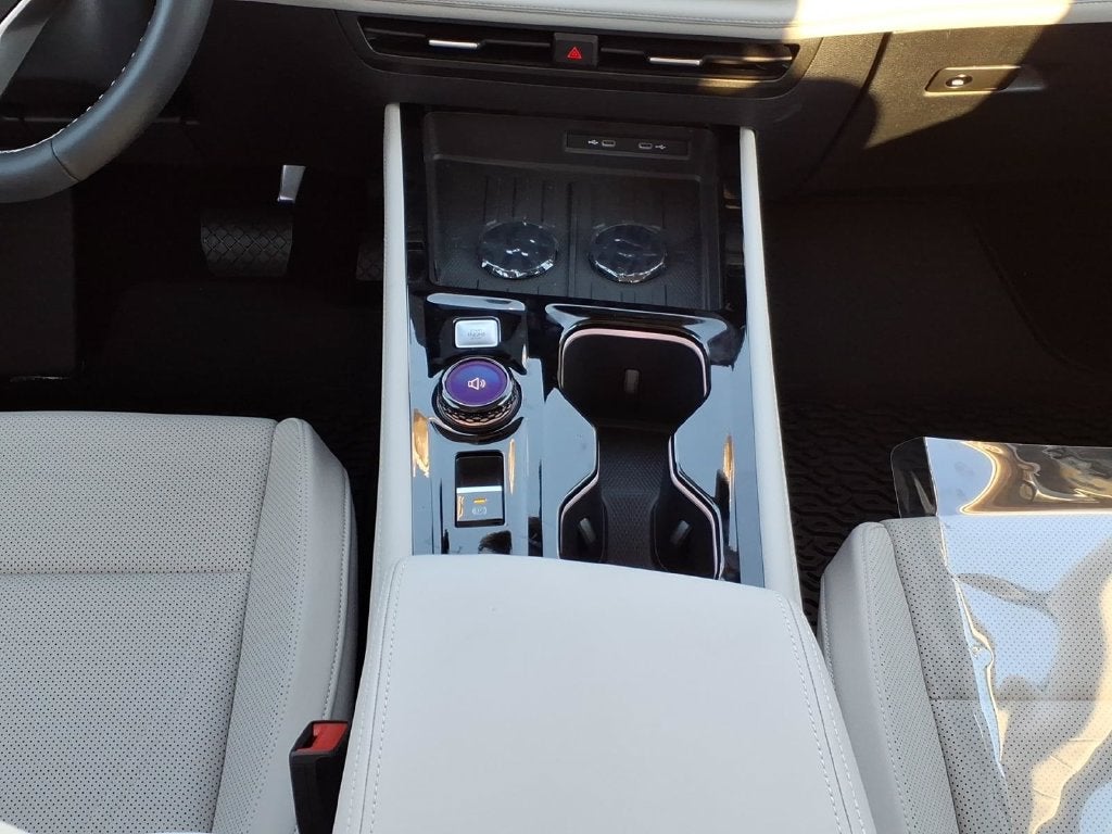 2027 Volkswagen Atlas SE w/Technology