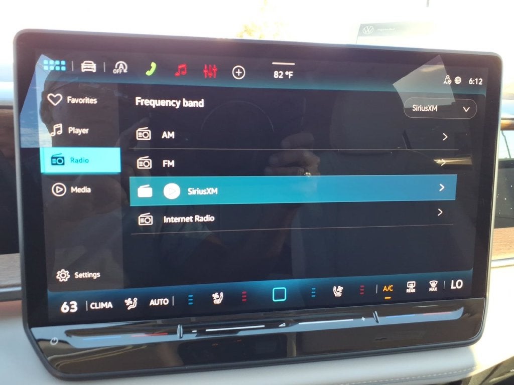 2027 Volkswagen Atlas SE w/Technology