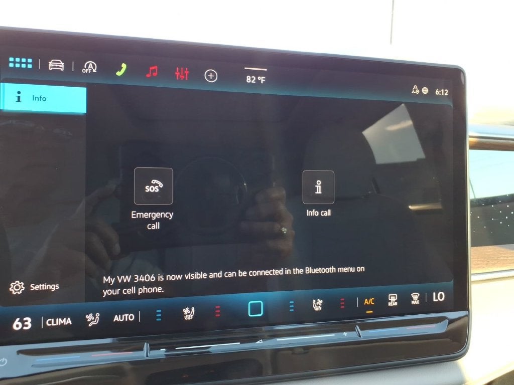 2027 Volkswagen Atlas SE w/Technology