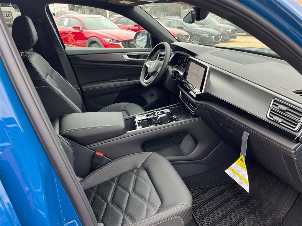 2025 Volkswagen Atlas Cross Sport 2.0T SE w/Technology