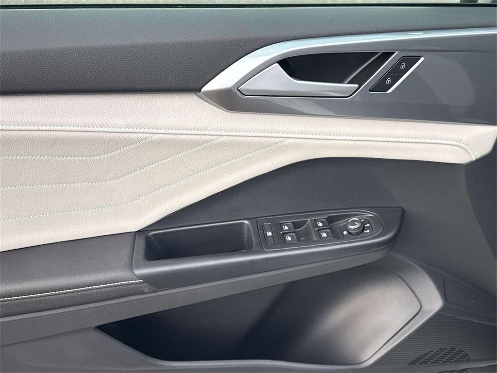 2026 Volkswagen Taos 1.5T SEL