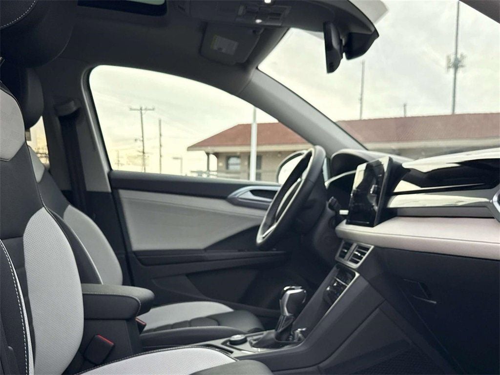 2026 Volkswagen Taos 1.5T SEL