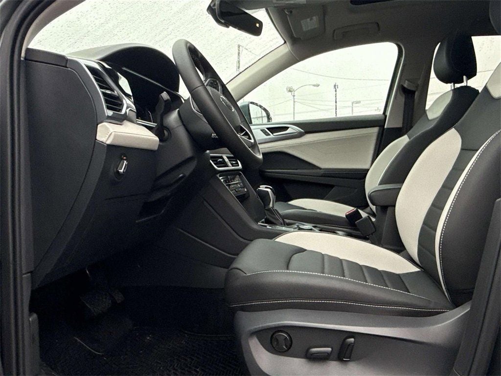 2026 Volkswagen Taos 1.5T SEL