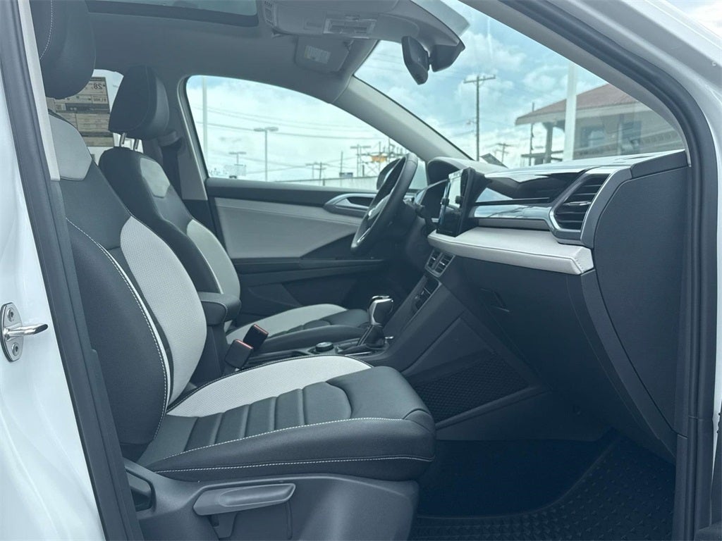 2025 Volkswagen Taos 1.5T SEL