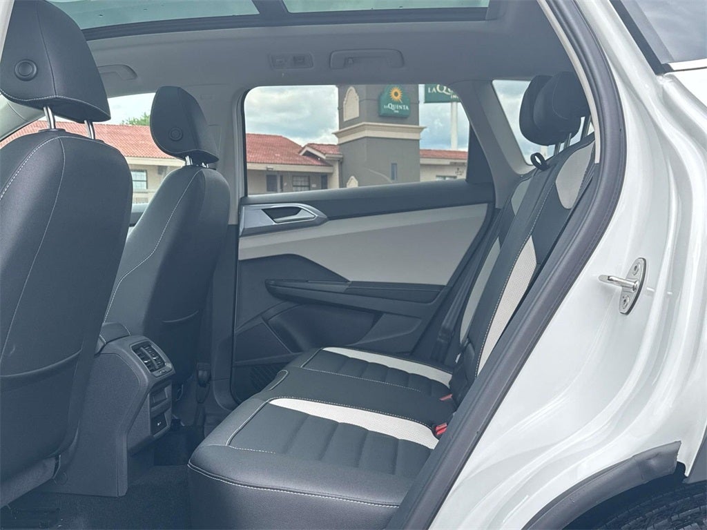 2025 Volkswagen Taos 1.5T SEL