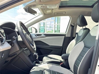 2025 Volkswagen Taos 1.5T SEL