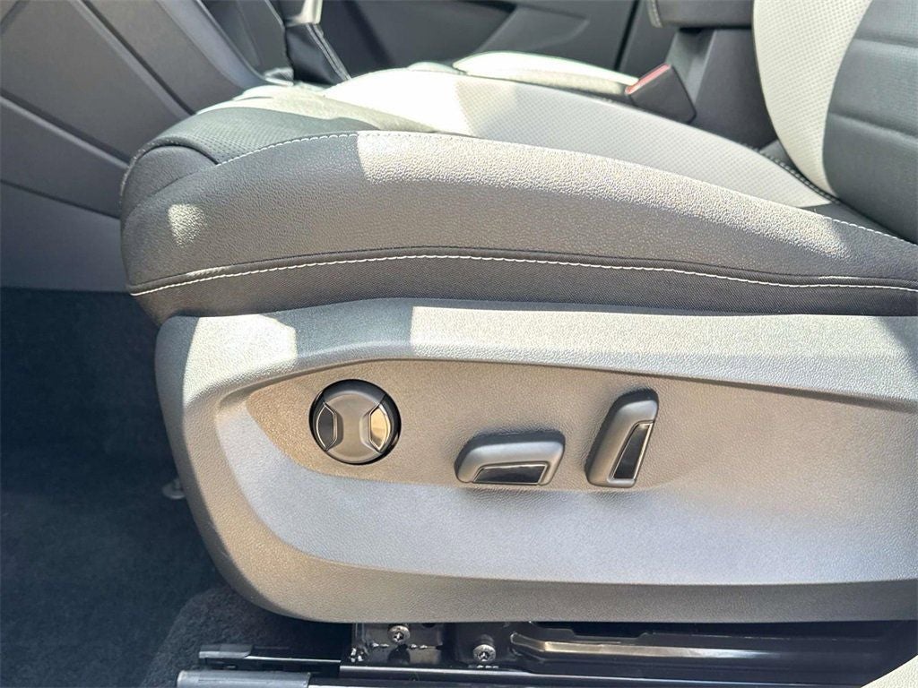 2025 Volkswagen Taos 1.5T SEL