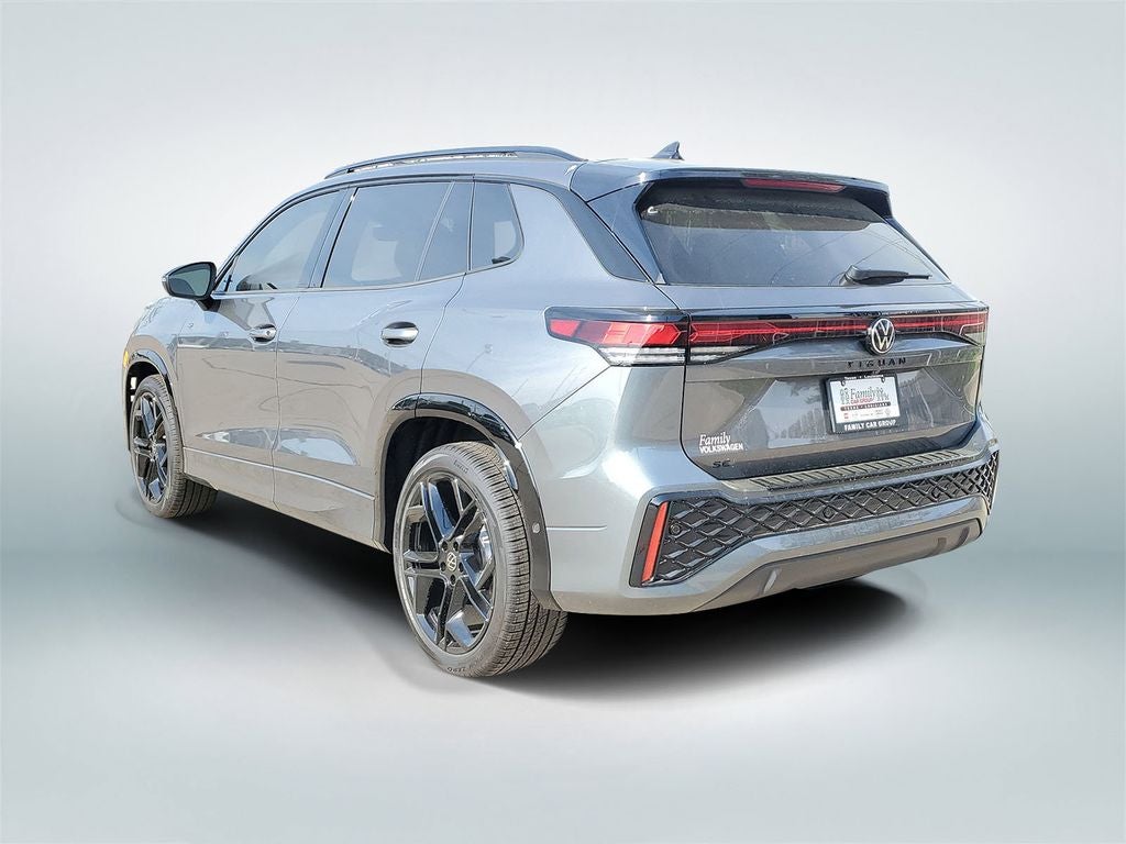 2026 Volkswagen Tiguan 2.0T SE R-Line Black